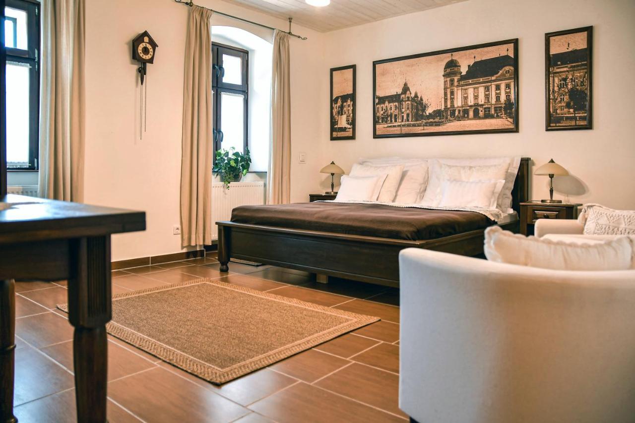 Szin-Es Vendeghaz Bed & Breakfast Szentes Eksteriør bilde