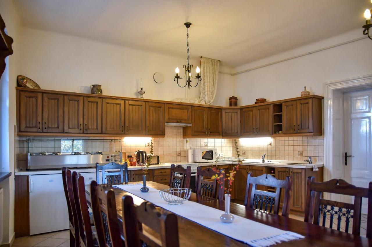 Szin-Es Vendeghaz Bed & Breakfast Szentes Eksteriør bilde