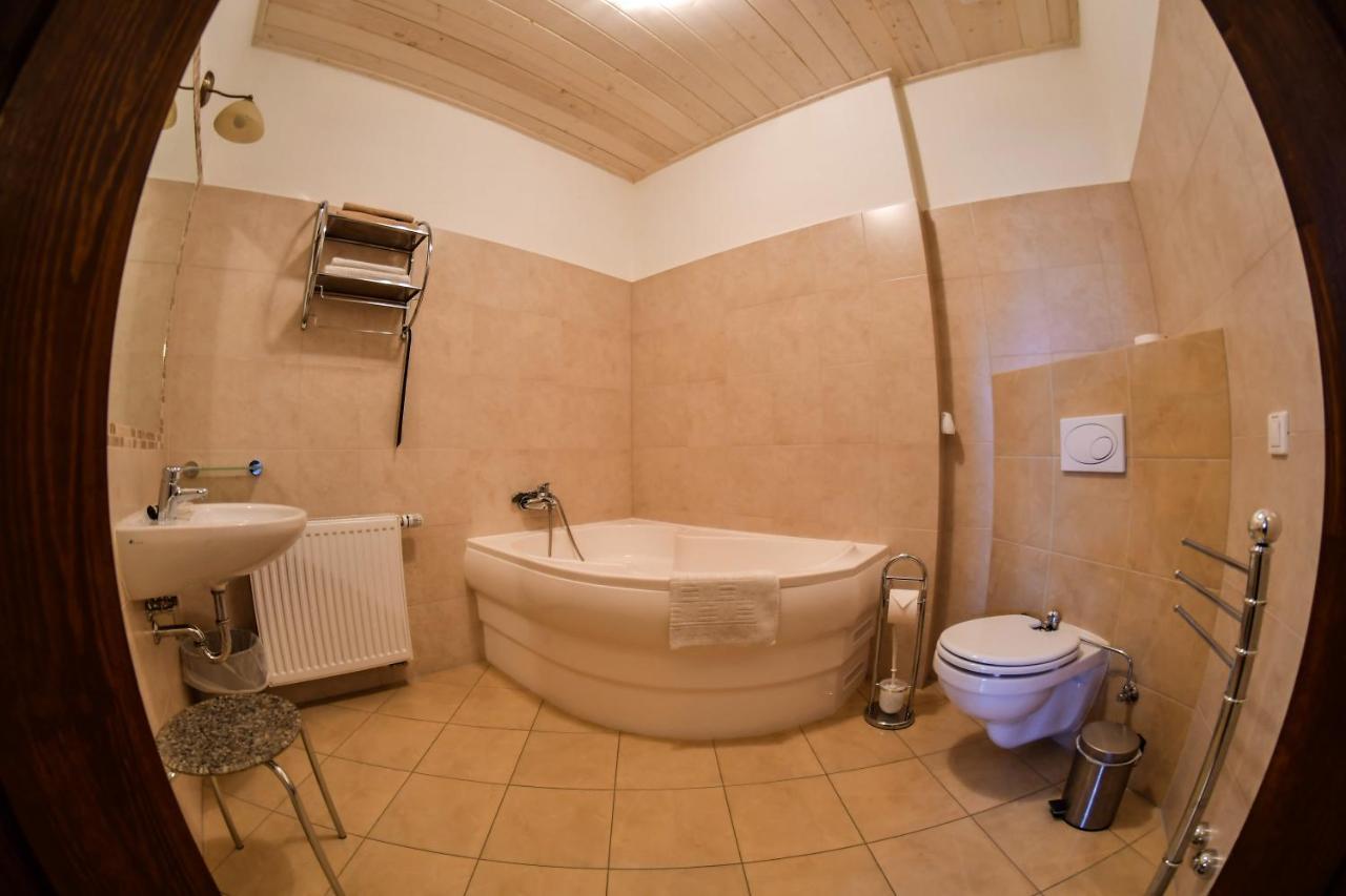 Szin-Es Vendeghaz Bed & Breakfast Szentes Eksteriør bilde